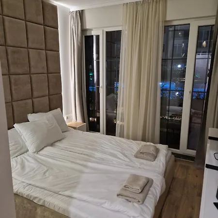 Emilia Romana Boutique - Quiet Modern Luxury Sunny Apartman *
