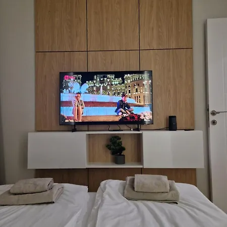 Emilia Romana Boutique - Quiet Modern Luxury Sunny Apartman *