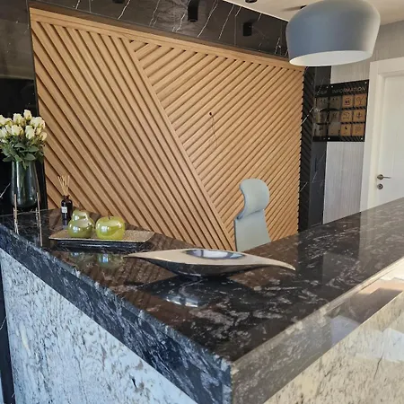 Apartman Emilia Romana Boutique - Quiet Modern Luxury Sunny