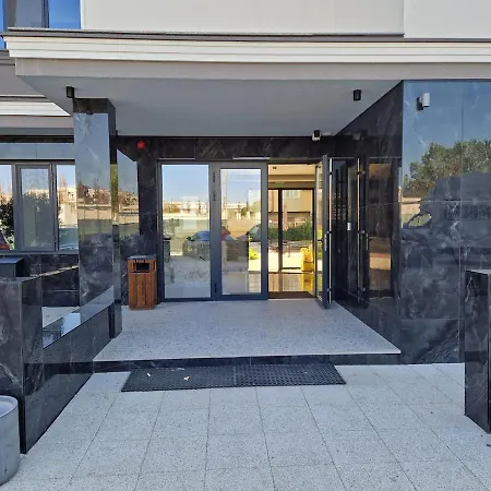Apartman Emilia Romana Boutique - Quiet Modern Luxury Sunny Napospart