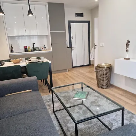 Apartman Emilia Romana Boutique - Quiet Modern Luxury Sunny *