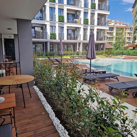 Apartman Emilia Romana Boutique - Quiet Modern Luxury Sunny Napospart