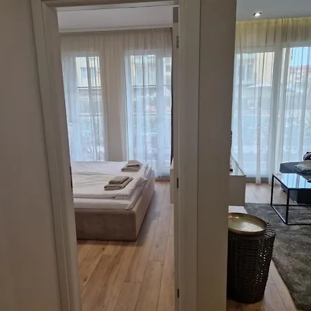 Apartman Emilia Romana Boutique - Quiet Modern Luxury Sunny Napospart