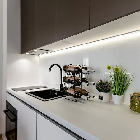 Emilia Romana Boutique - Quiet Modern Luxury Sunny Apartamento Sunny Beach
